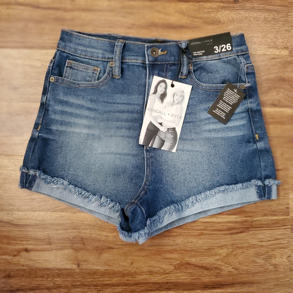 Kendall & Kylie Size 3/26 The Drifter High Rise Jean Shorts